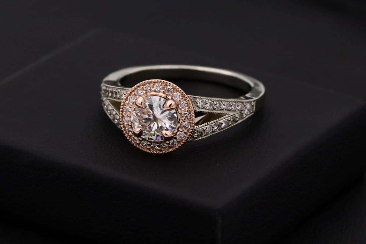 Solitaire Halo Ring